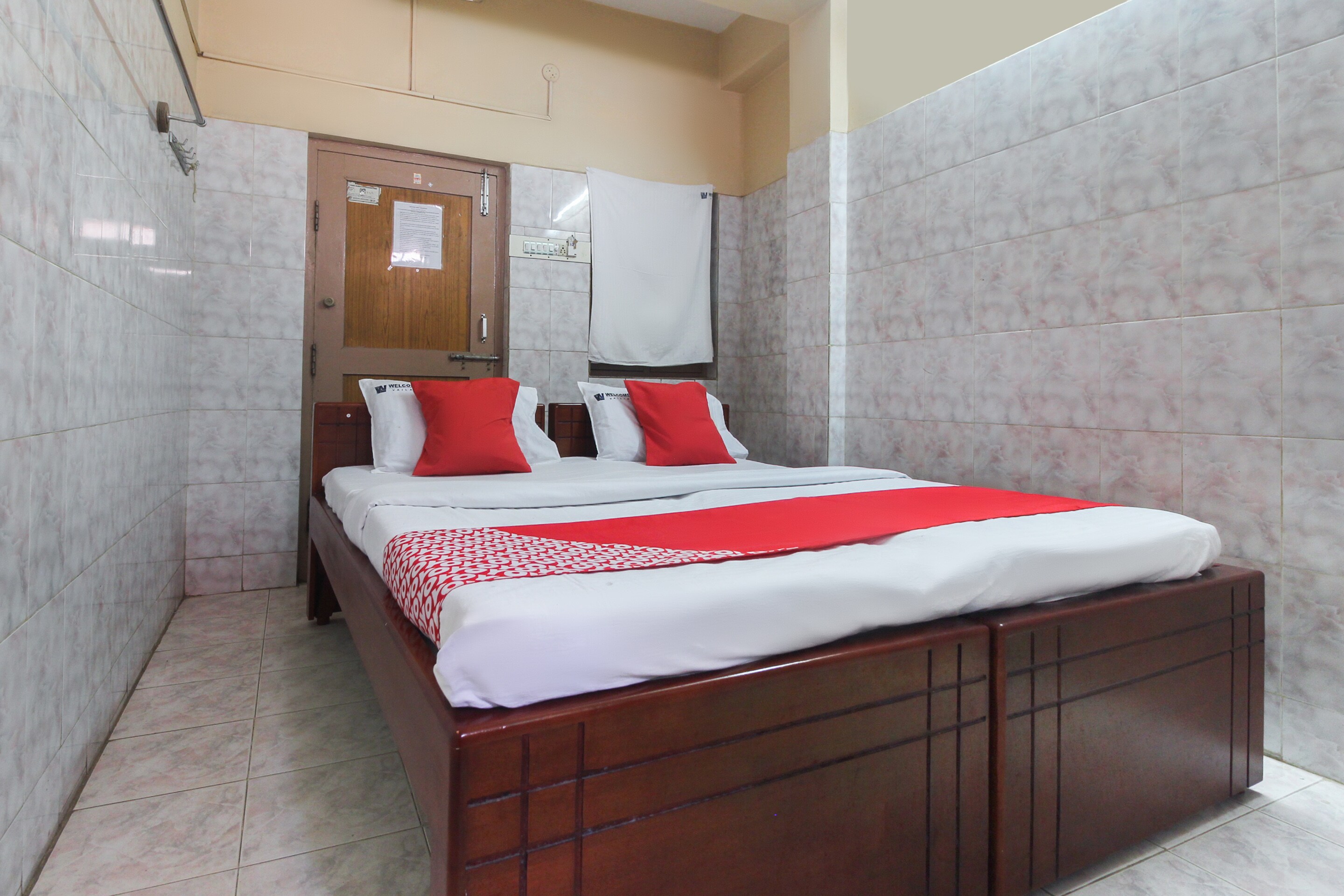 Hotels Velankanni Church  Velankanni Starting    1268 Upto 47  OFF
