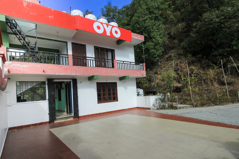 OYO 69737 Hotel Sunrise, Mall Road Nainital, Nainital