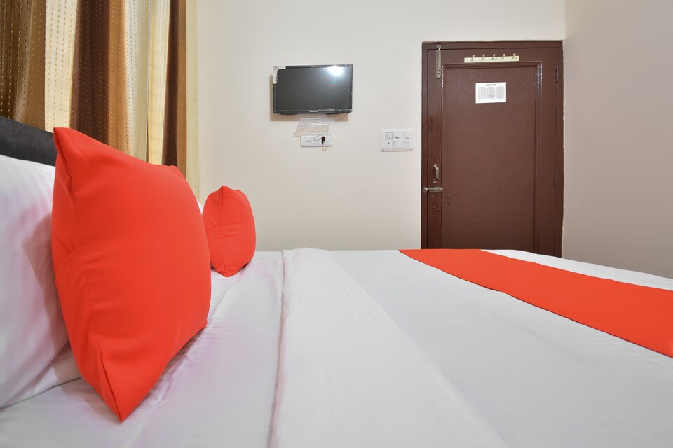 OYO 69746 Jyoti Residency, Golden Temple Road Amritsar, Amritsar