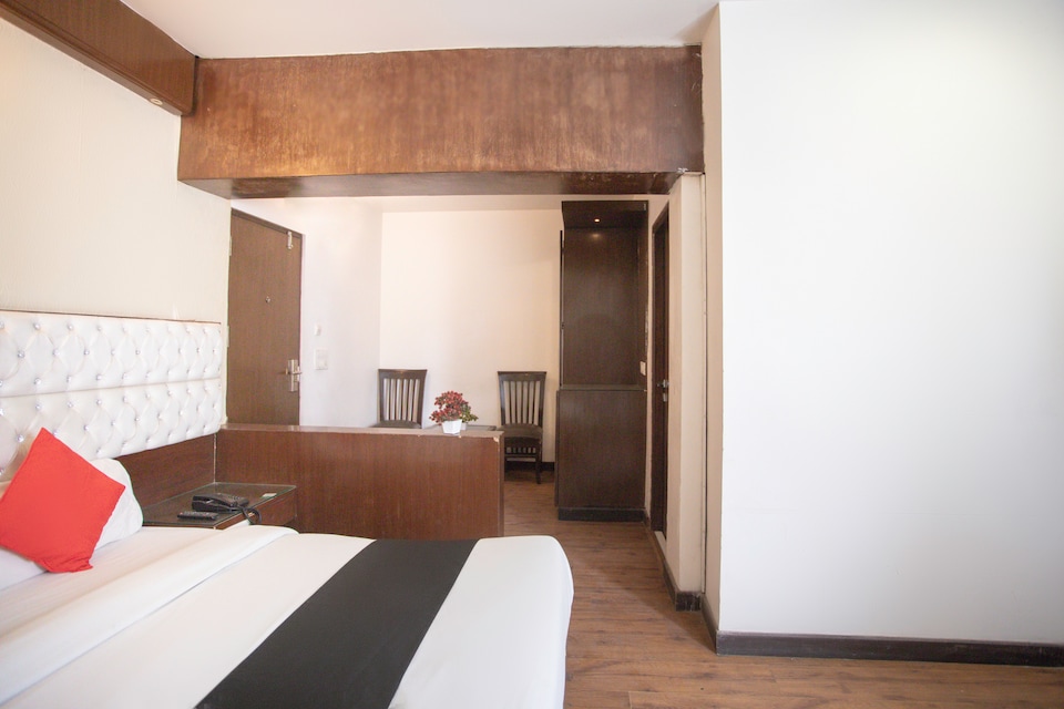 Hotel O Arora shoppers park, Indirapuram Ghaziabad, Ghaziabad