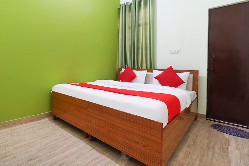 OYO Hotel Limewood, Meerut, Meerut