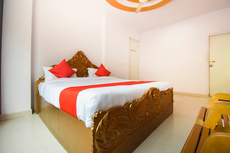 OYO 69817 Hotel Manav Dev, Har Ki Pauri Haridwar, Haridwar
