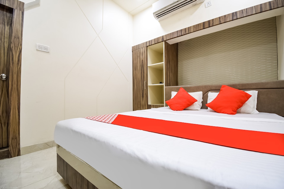 OYO 69825 Hotel Kastoor, Gondia, Gondia