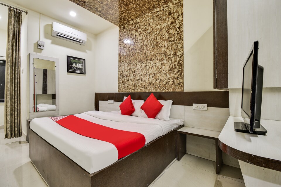 Hotel O Aryan, Khamgaon, Buldhana