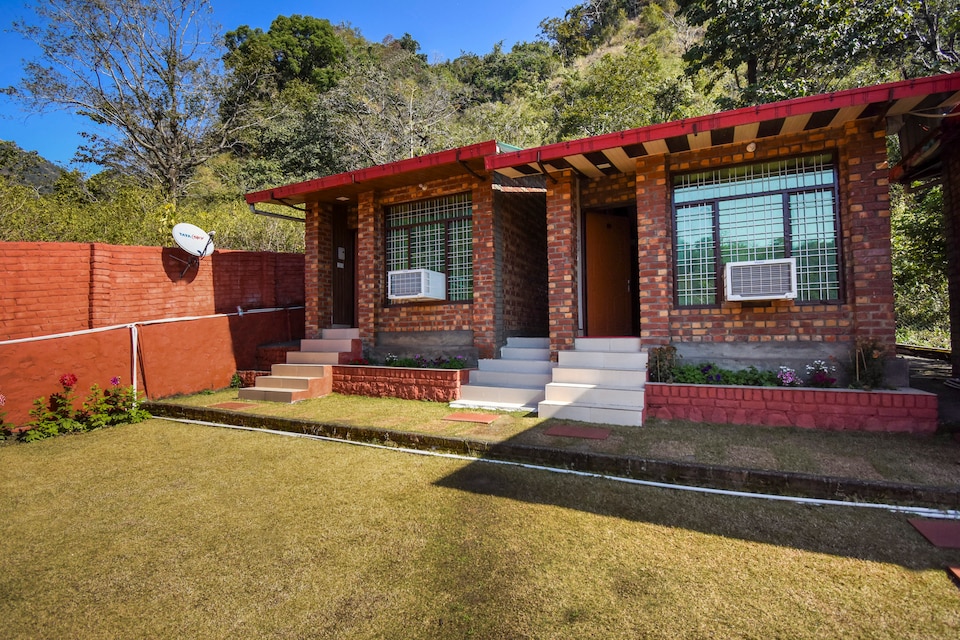 Capital O 69855 Dream Valley Resort, Dehradun Airport, Dehradun