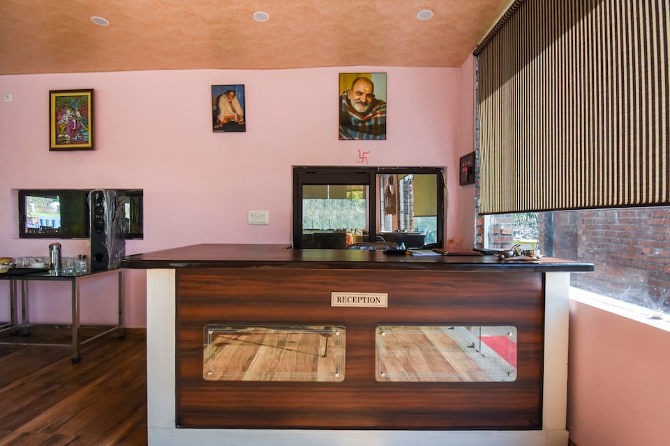 Capital O 69855 Dream Valley Resort, Dehradun Airport, Dehradun