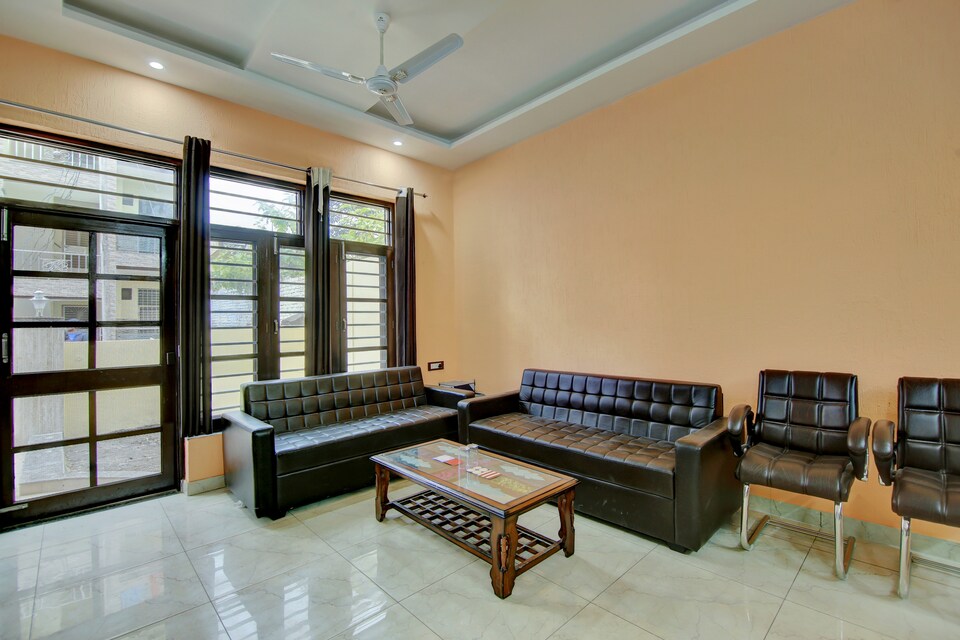 OYO Home 69857 Exquisite 2bhk Sahastrdhara Rd, Sahastradhara Road, Dehradun