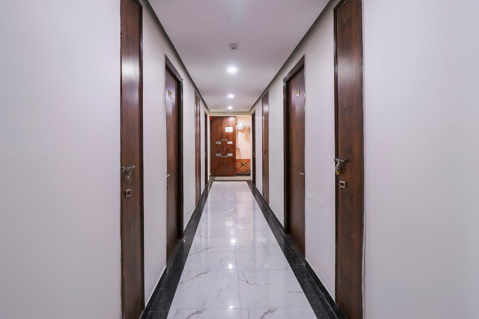 Flagship 69860 Mastana Palace, Cantt, Varanasi