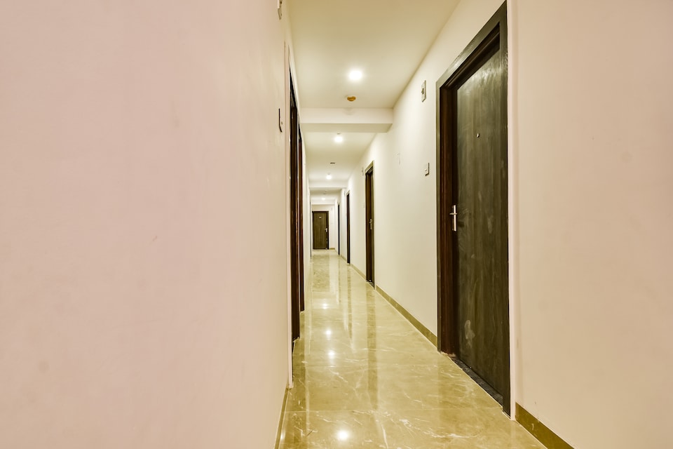Hotel O D-Saffron hotel & restaurant , Manish Nagar Besa, Nagpur