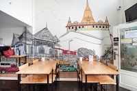 OYO 618 At Khaosan Hostel