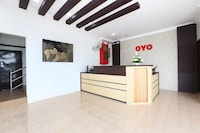 OYO 89888 Dz Residence Guest House
