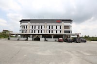 OYO 89888 Dz Residence Guest House