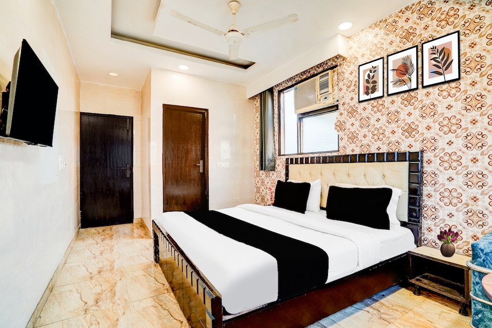 Super Collection O Kalka Ji Formerly Hotel Gera, Kalkaji Delhi, Delhi