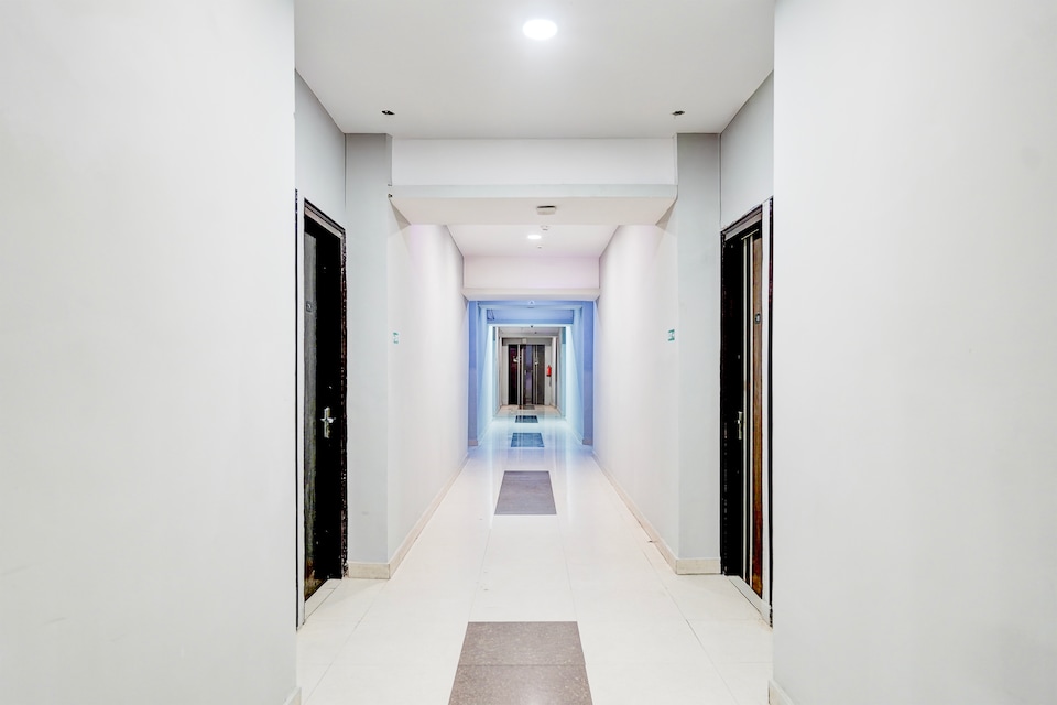 Townhouse Patparganj Near Max Super Speciality Hospital, Anand Vihar Delhi, Delhi