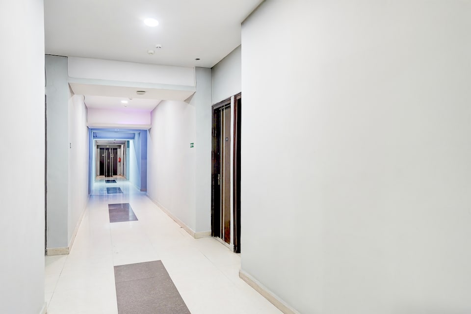 Townhouse Patparganj Near Max Super Speciality Hospital, Anand Vihar Delhi, Delhi