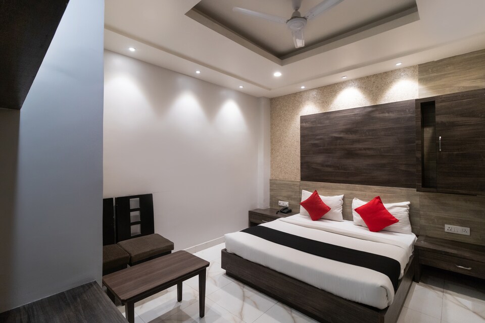 Capital O 69928 Megha Inn, Charbagh Lucknow, Lucknow