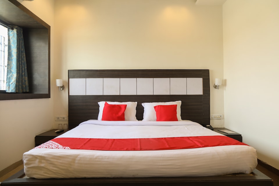 OYO Seven Suites Apartment, Dharampeth Nagpur, Nagpur