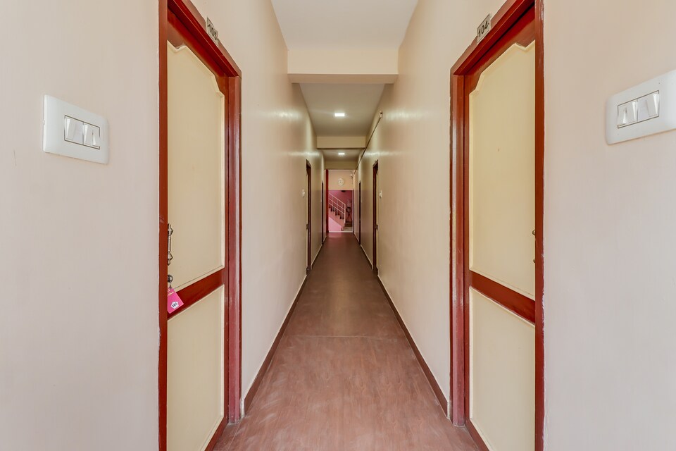 OYO 69965 Hotel Varsha, Madurai City Centre, Madurai