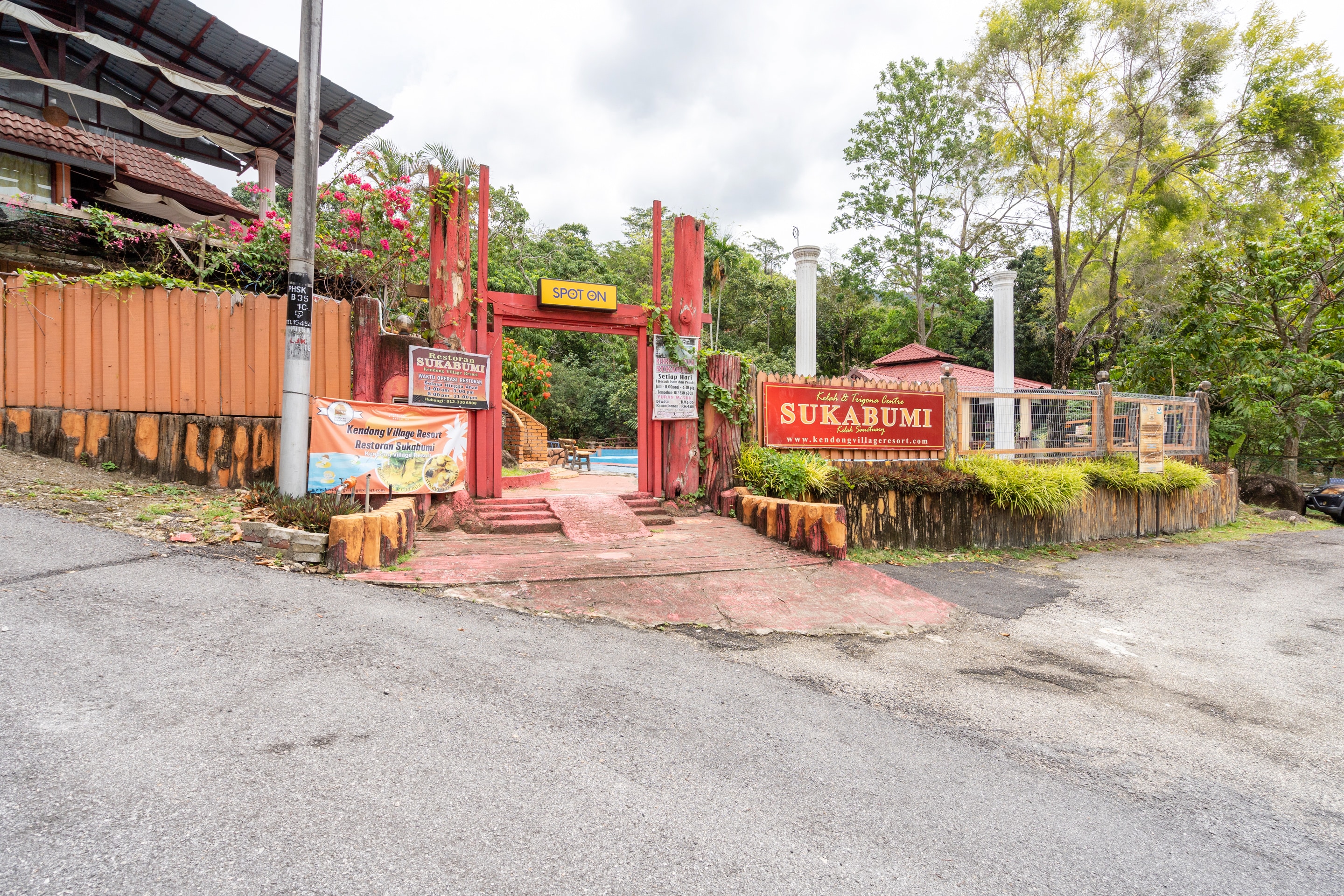 Spot On 89906 Kendong Village Resort Oyo Hotels Rembau Book Rm45 Oyo