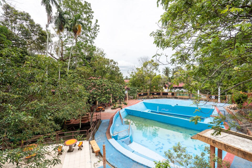 SPOT ON 89906 Kendong Village Resort, Tampin, Rembau