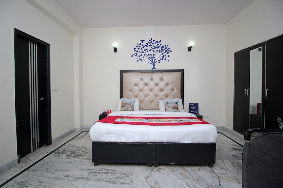  Hotel O Staysnap, Noida City, Noida