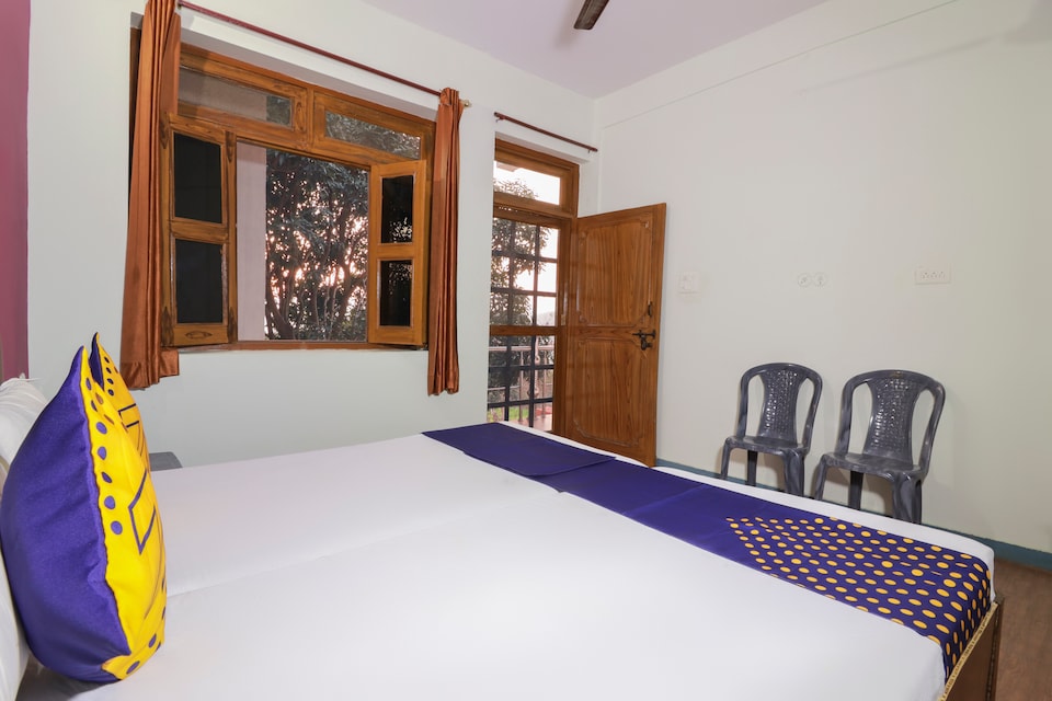 OYO 70027 Ud's Cafe And Motel, Bailparao Ramnagar, Corbett-Ramnagar