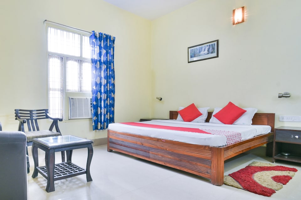 OYO 70036 Hotel Greenview, Siwan, Siwan