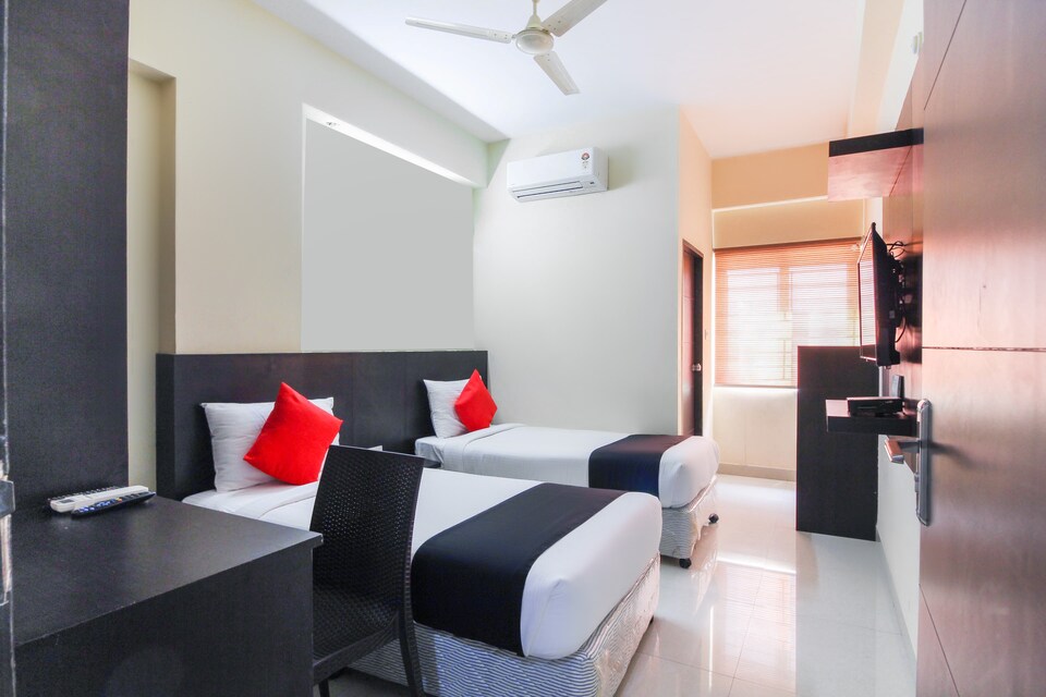 Capital O Limestone Luxury Rooms Near Shilparamam, Gachibowli, Hyderabad