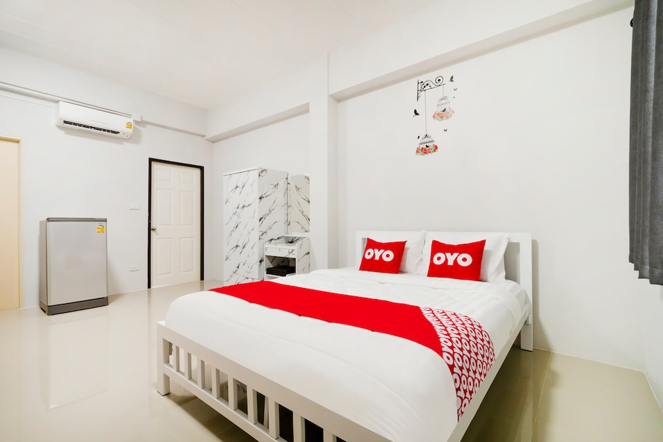 OYO 633 Plearn Plearn Villa, Sattahip Main Road P2, Chonburi