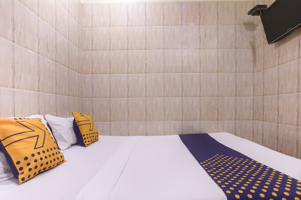 SPOT ON 70091 4 Seasonz Residency, Central Chennai, Chennai