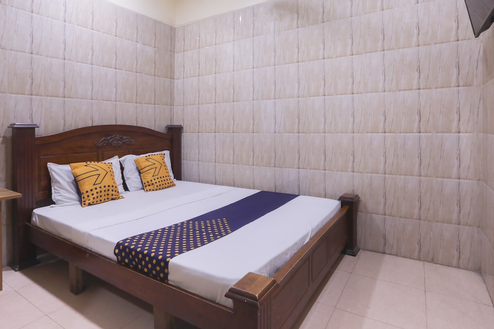 SPOT ON 70091 4 Seasonz Residency, Central Chennai, Chennai