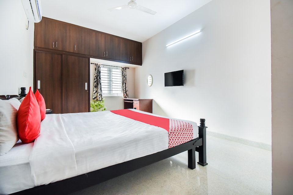 OYO 70094 Ukkadam Garden Residency, RS Puram Coimbatore, Coimbatore
