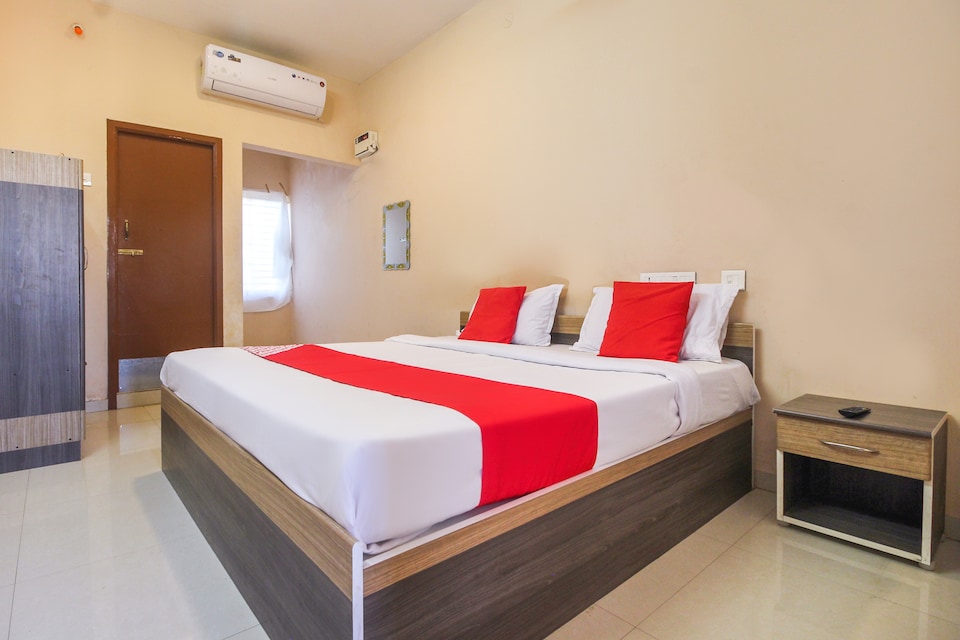 OYO 70095 Vel House Lodge, Villupuram, Villupuram