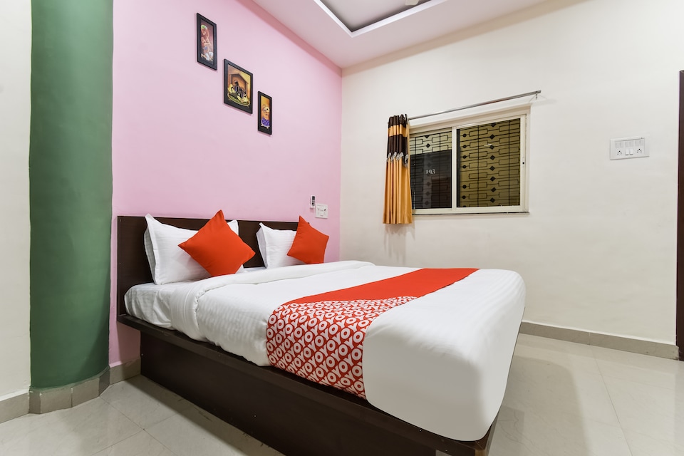 OYO 70102 Hotel Ira Inn, Chikalthana MIDC, Aurangabad