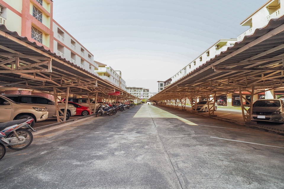 OYO 646 Samkwan Town, Wannopha Beach P2, Chonburi
