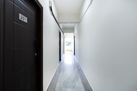 Hotel O Sunrise Triangles Karmelaram Station