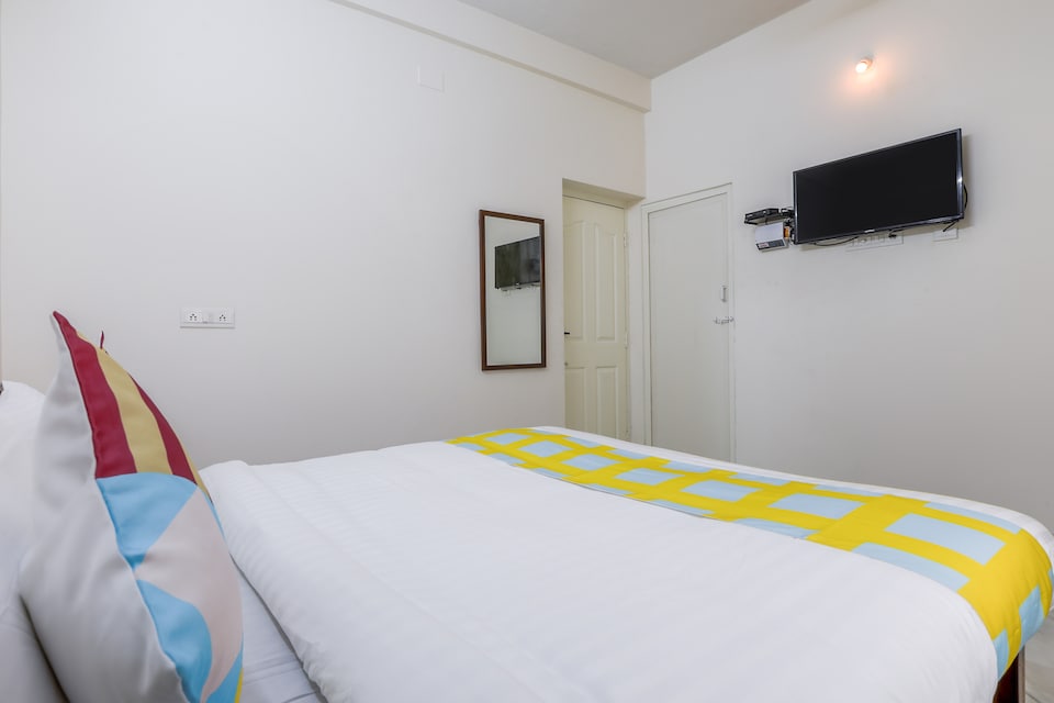 OYO Home 70126 Elegant 3bhk In Kattupakkam, Porur Chennai, Chennai