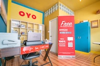OYO 648 Ake Apartment