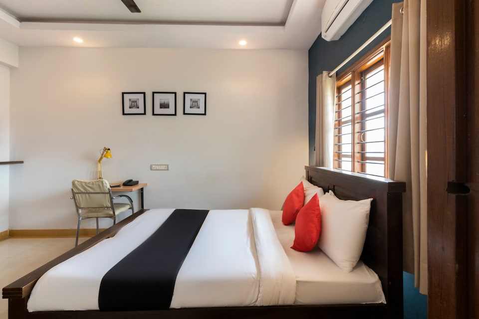 OYO 70156 Victorian Comforts, MG Road Bangalore, Bangalore