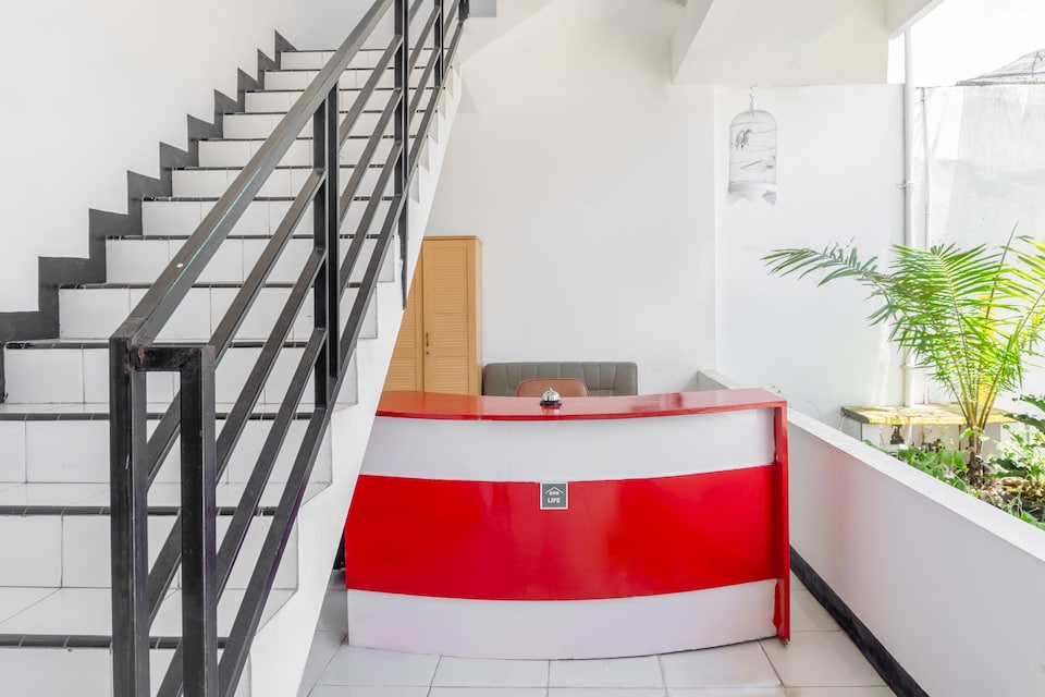 OYO Life 2952 Elohim Kost, Kabupaten Jember, Kabupaten Jember