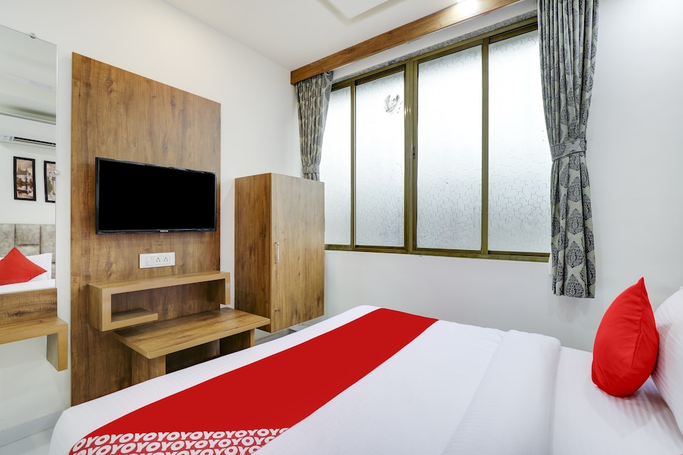 OYO 70177 Hotel Shree Nathji, SP Ring Road Nikol-Odhav, Ahmedabad