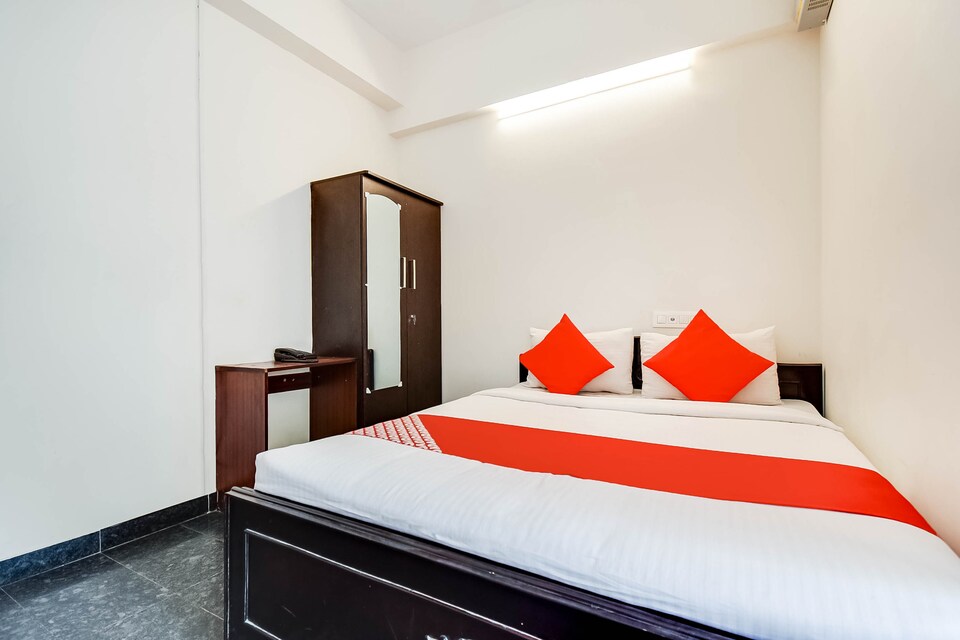 OYO 70180 Rvt Nest, Trichy Road, Coimbatore