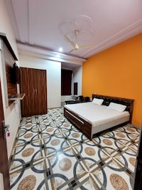 OYO 70183 Sai Kripa Lodging