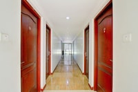 OYO Sree Chakra Hotels