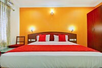 OYO Sree Chakra Hotels