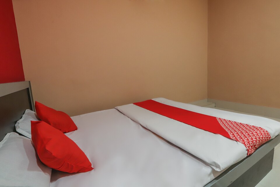 OYO 70189 Hotel Royal Celebration, Ramgarh city, Ramgarh
