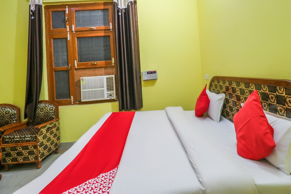 OYO 70204 Hotel City Heart, Una, Una