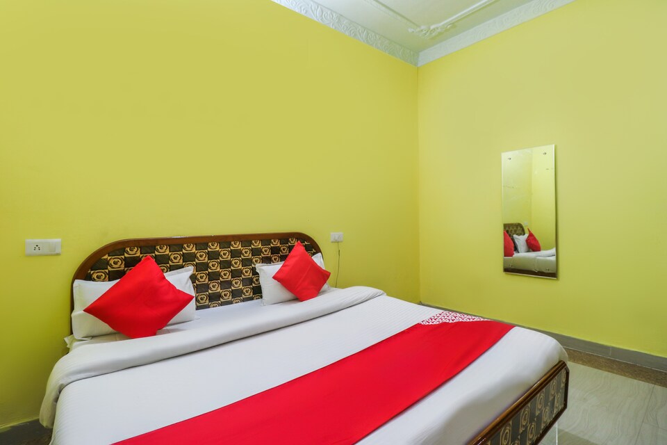 OYO 70204 Hotel City Heart, Una, Una