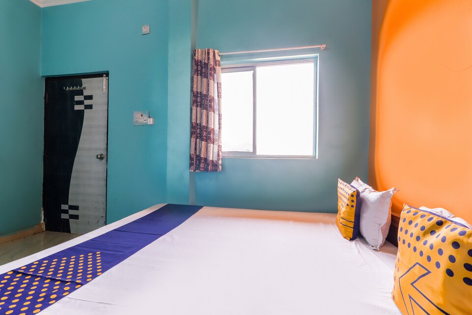 OYO 70205 Hotel Radha Krishna Inn, Darbhanga city, Darbhanga