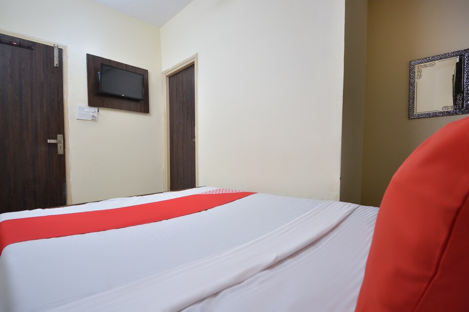 OYO 70218 Hotel Bmk Dreams, Golden Temple Road Amritsar, Amritsar